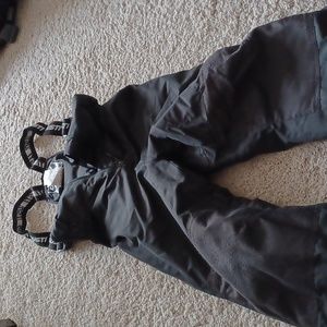 Boys Snowpants size 5